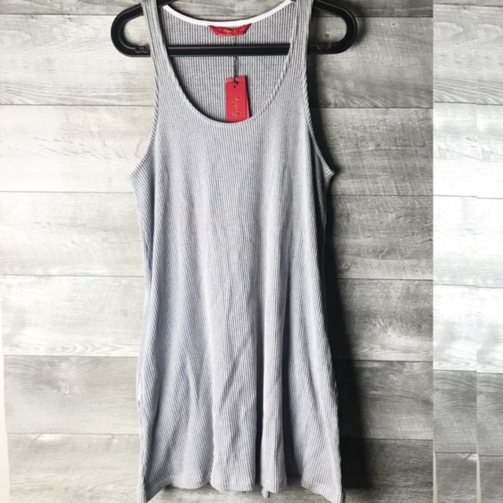 Tigerlily ribbed pocketed Gray shift dress Size 8
